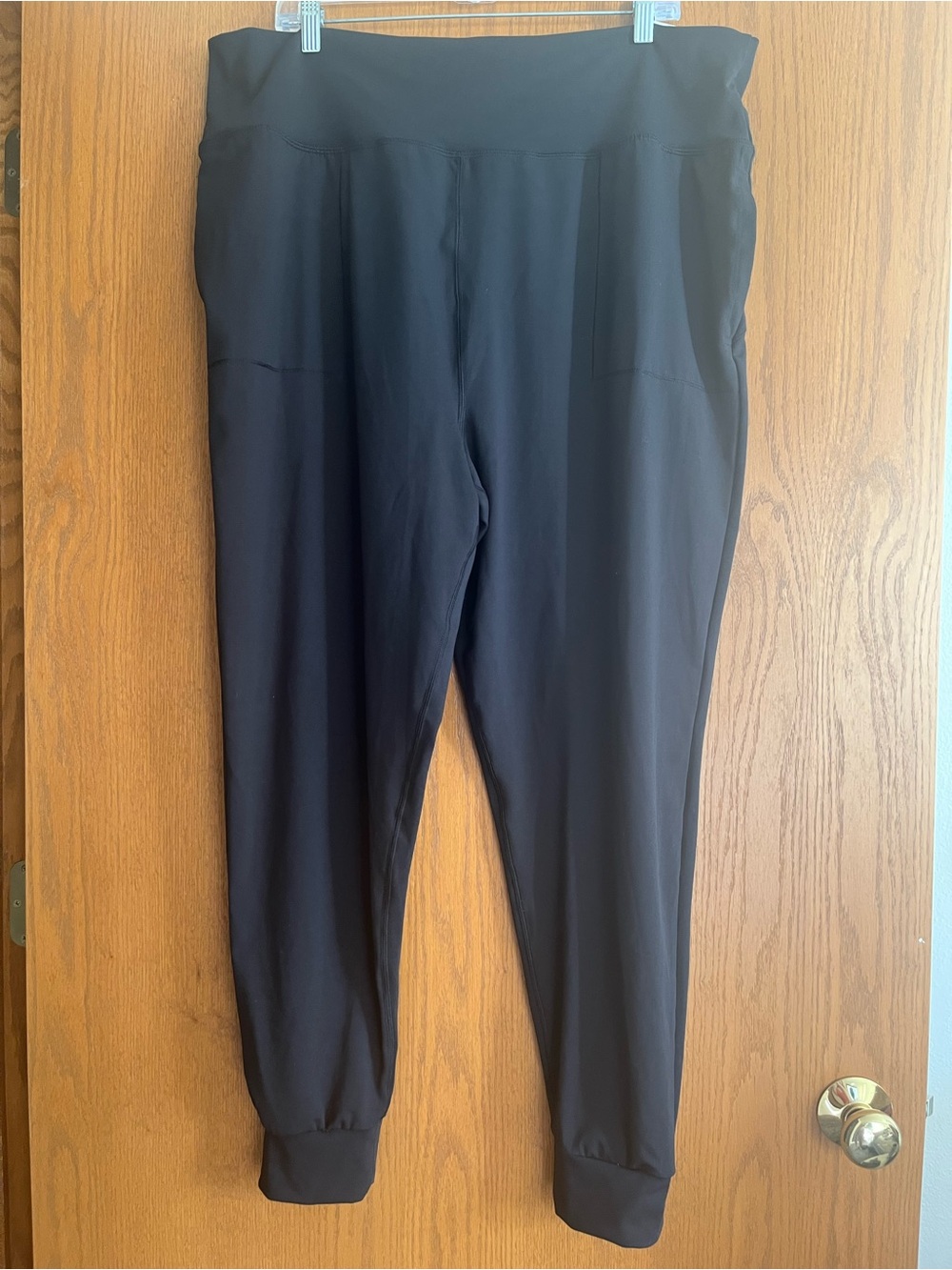Crane Athleisure Jogger - Black